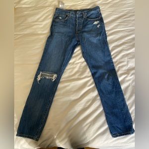 Levi’s ripped jeans - size 27, 28 length